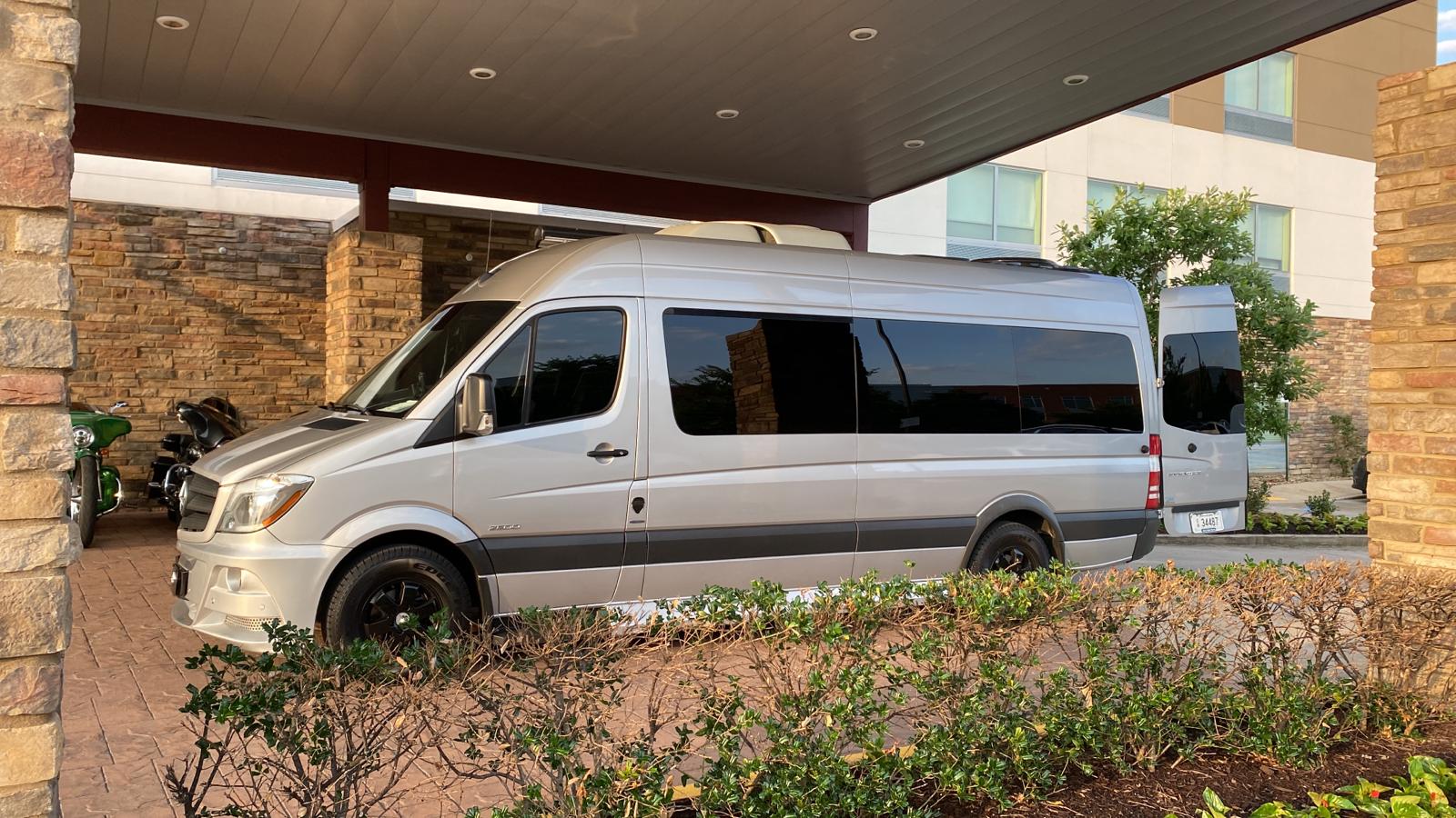 Early Morning Airport Pickup from Holiday Inn Express